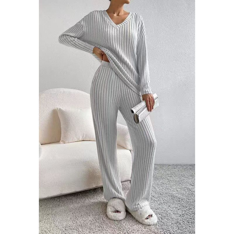 2025 Autumn/Winter New Cross-Border Fashion Casual Straight-Leg Pants Set, Stylish Loose V-Neck Ribbed Two-Piece Set Light gray XXL
2025 Autumn/Winter New Cross-Border Fashion Casual Straight-Leg Pants Set, Stylish Loose V-Neck Ribbed Two-Piece Set Light gray XXL