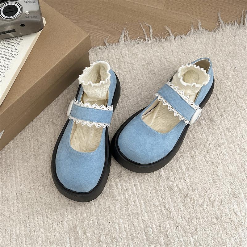 Round head thick sole simple small leather shoes women s autumn and winter new casual thick heel loafer single shoes 35
Round head thick sole simple small leather shoes women s autumn and winter new casual thick heel loafer single shoes 35