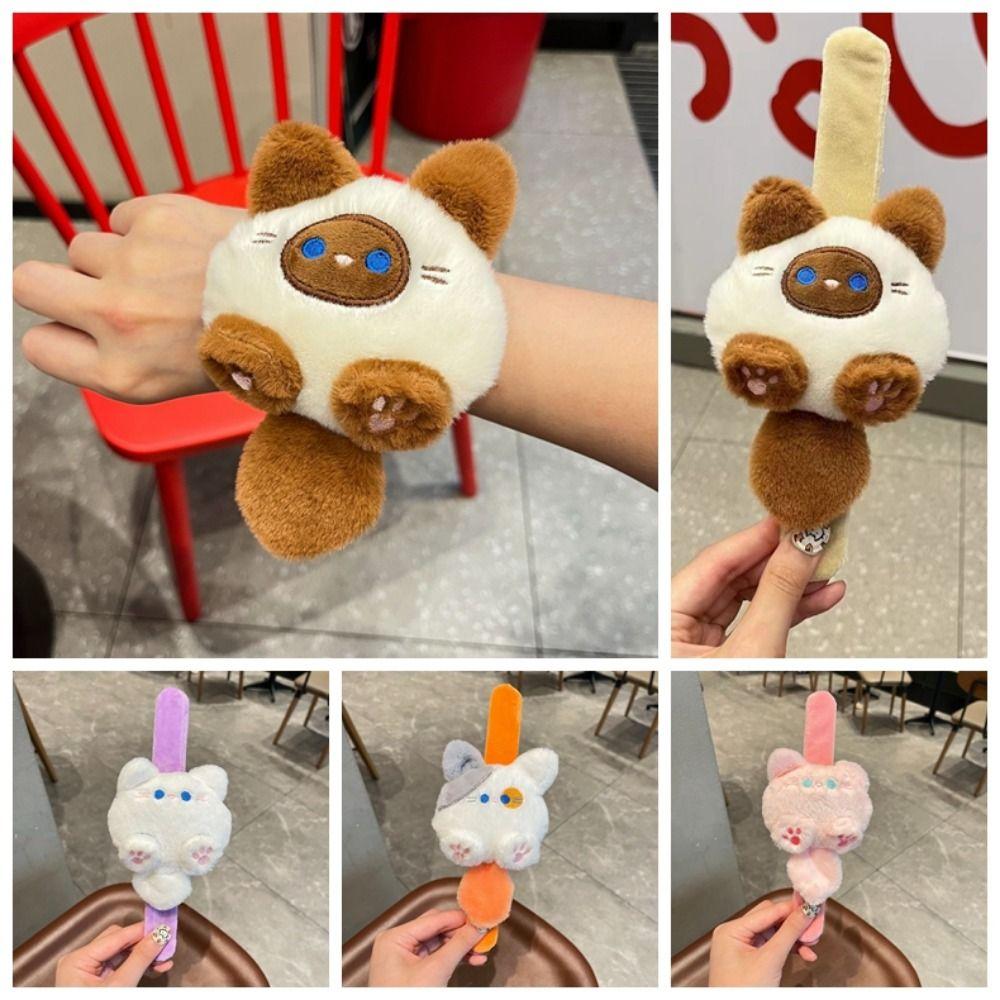 Simulation Cat Slap Bracelet Series Siamese Cat Capybara Plush Wrist Band Christmas style 2
Simulation Cat Slap Bracelet Series Siamese Cat Capybara Plush Wrist Band Christmas style 2