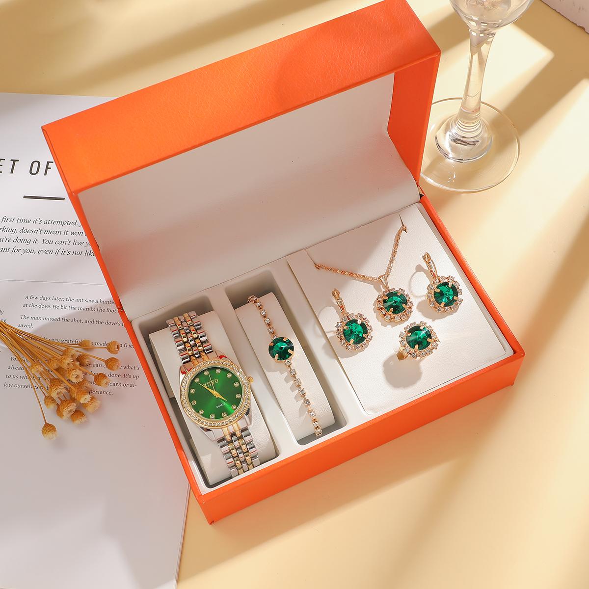 Без подарочной коробки; Часы кварцевые с бриллиантовым циферблатом и ремешком из позолоченной стали полный бриллиантовый ювелирный набор из 5 предметов. разноцветный
Без подарочной коробки; Часы кварцевые с бриллиантовым циферблатом и ремешком из позолоченной стали полный бриллиантовый ювелирный набор из 5 предметов. разноцветный