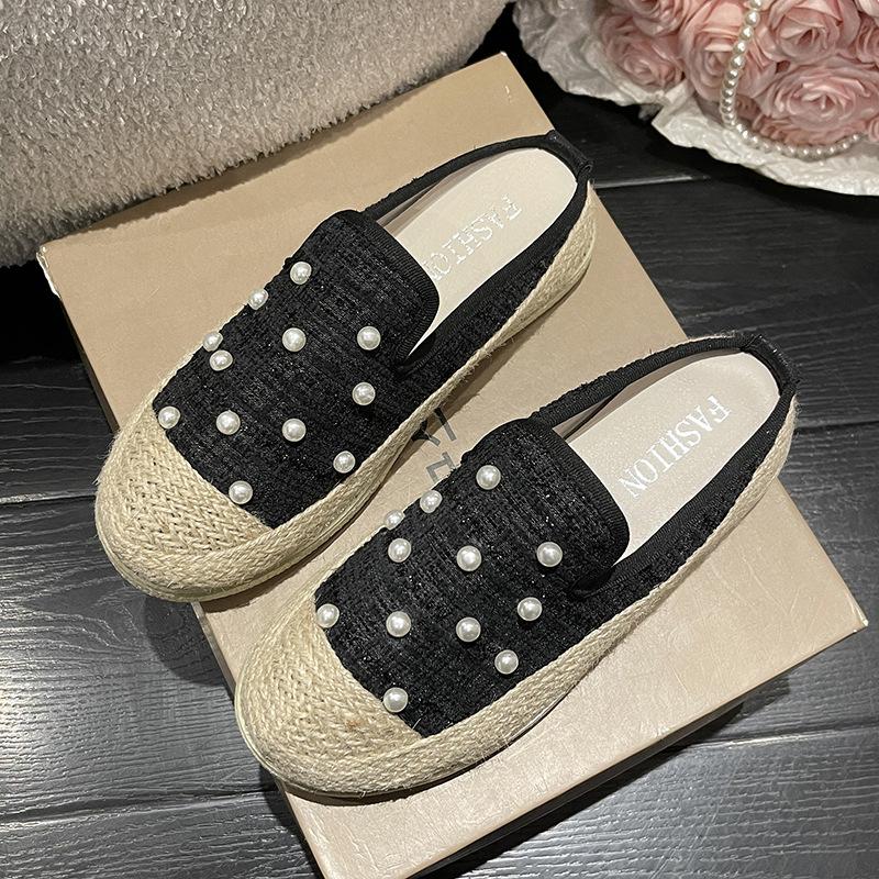 Fisherman baotou half slippers women s new summer 2025 Korean version casual outer wear pearl rhinestone thick-bottomed straw slippers 40 чорний
Fisherman baotou half slippers women s new summer 2025 Korean version casual outer wear pearl rhinestone thick-bottomed straw slippers 40 чорний