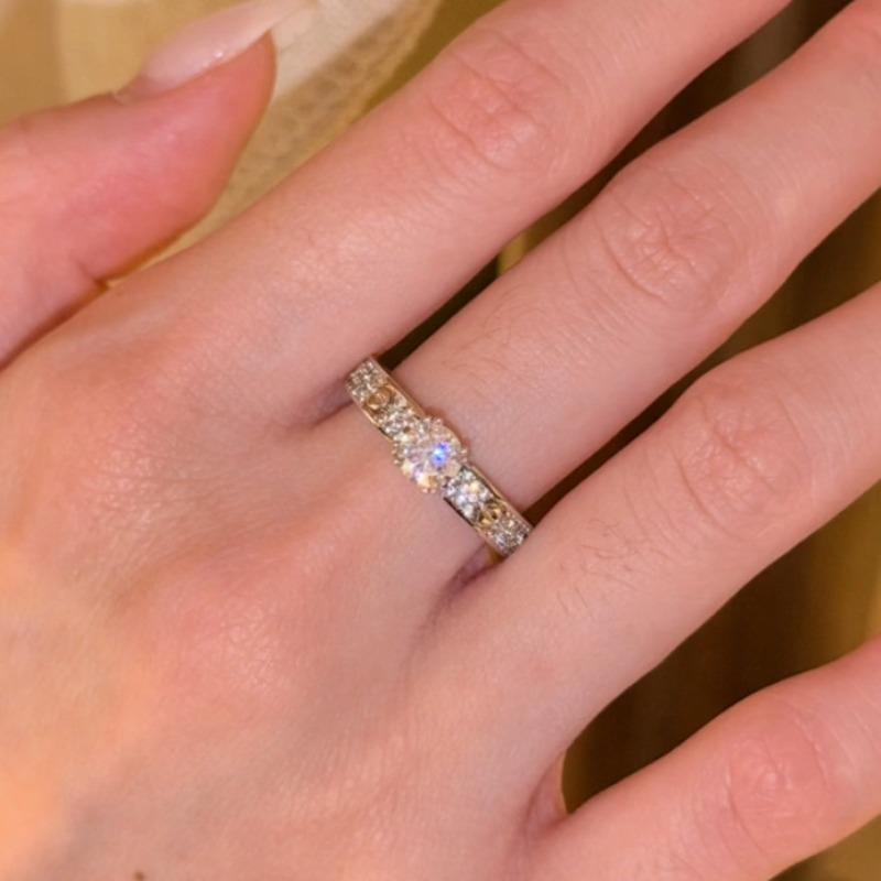 Light luxury new in sparkling inlaid diamonds starry ring high-end and unique design green rings for women banquet jewelry gift resizable белый
Light luxury new in sparkling inlaid diamonds starry ring high-end and unique design green rings for women banquet jewelry gift resizable белый