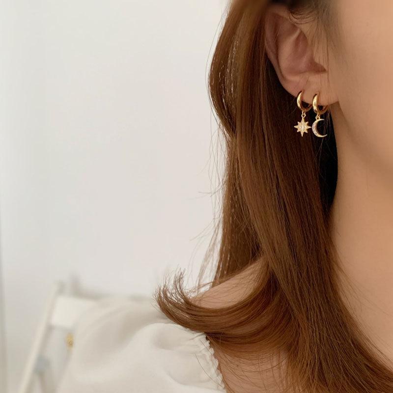 S925 Silver Star & Moon Asymmetrical Earrings - Niche Design with Eight-Point Star Studs for Women
S925 Silver Star & Moon Asymmetrical Earrings - Niche Design with Eight-Point Star Studs for Women