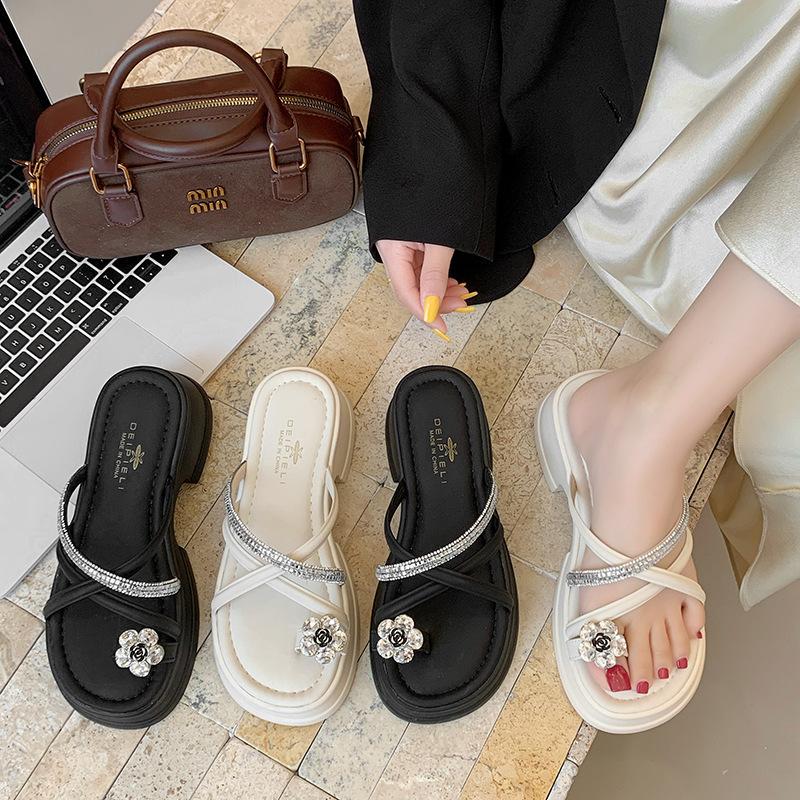 Set of toe crossed cool slippers female 2025 summer new fairy style versatile retro casual fashion soft bottom mop 35 бежевий
Set of toe crossed cool slippers female 2025 summer new fairy style versatile retro casual fashion soft bottom mop 35 бежевий