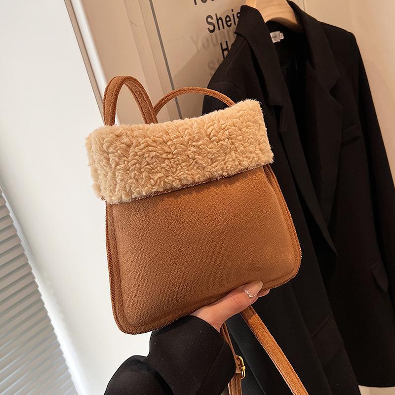 Women s bag new messenger bag autumn and winter bucket bag niche design matte retro premium shoulder bag хакі
Women s bag new messenger bag autumn and winter bucket bag niche design matte retro premium shoulder bag хакі