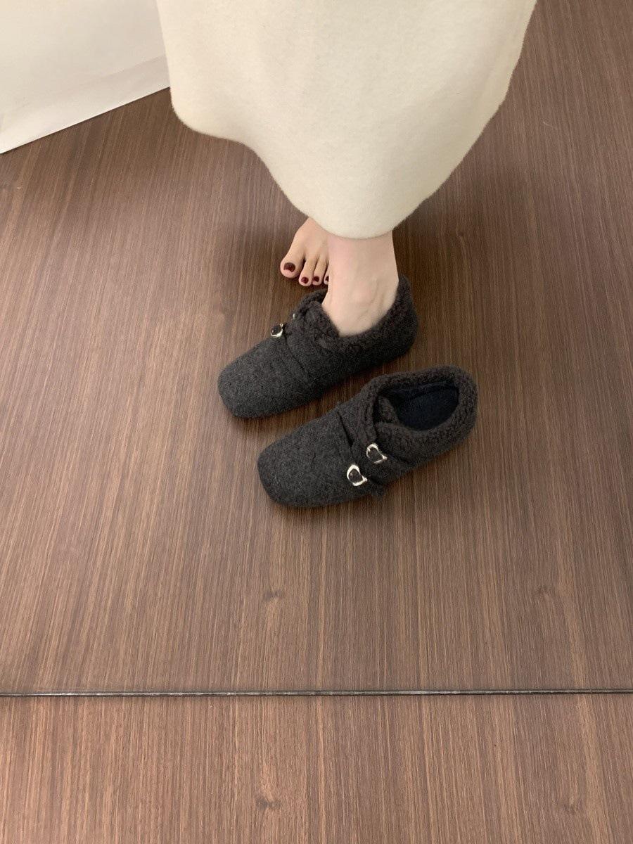 Inner height increase gray all-inclusive Birkenstocks women s autumn and winter velvet loafers commuter warm cotton shoes 40 темно-сірий
Inner height increase gray all-inclusive Birkenstocks women s autumn and winter velvet loafers commuter warm cotton shoes 40 темно-сірий