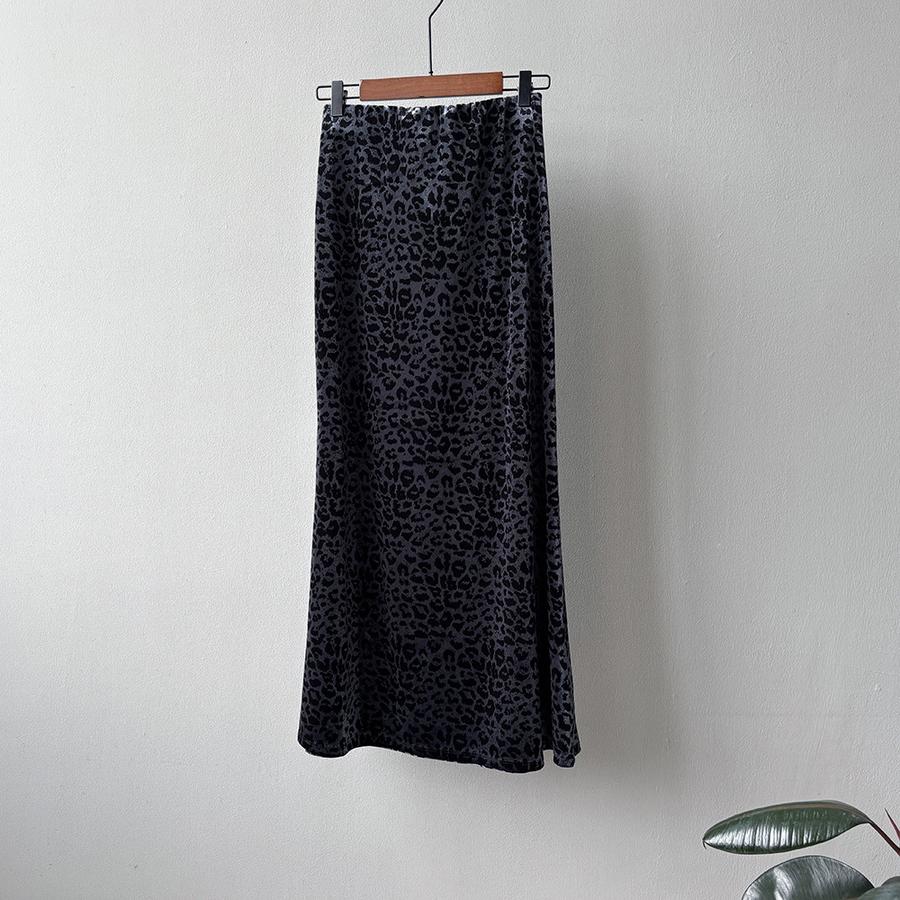 Vintage Leopard Velvet Half-Skirt Women Autumn High Waist Slim Fit Bodycon A-Line Long Dress M сірий колір
Vintage Leopard Velvet Half-Skirt Women Autumn High Waist Slim Fit Bodycon A-Line Long Dress M сірий колір