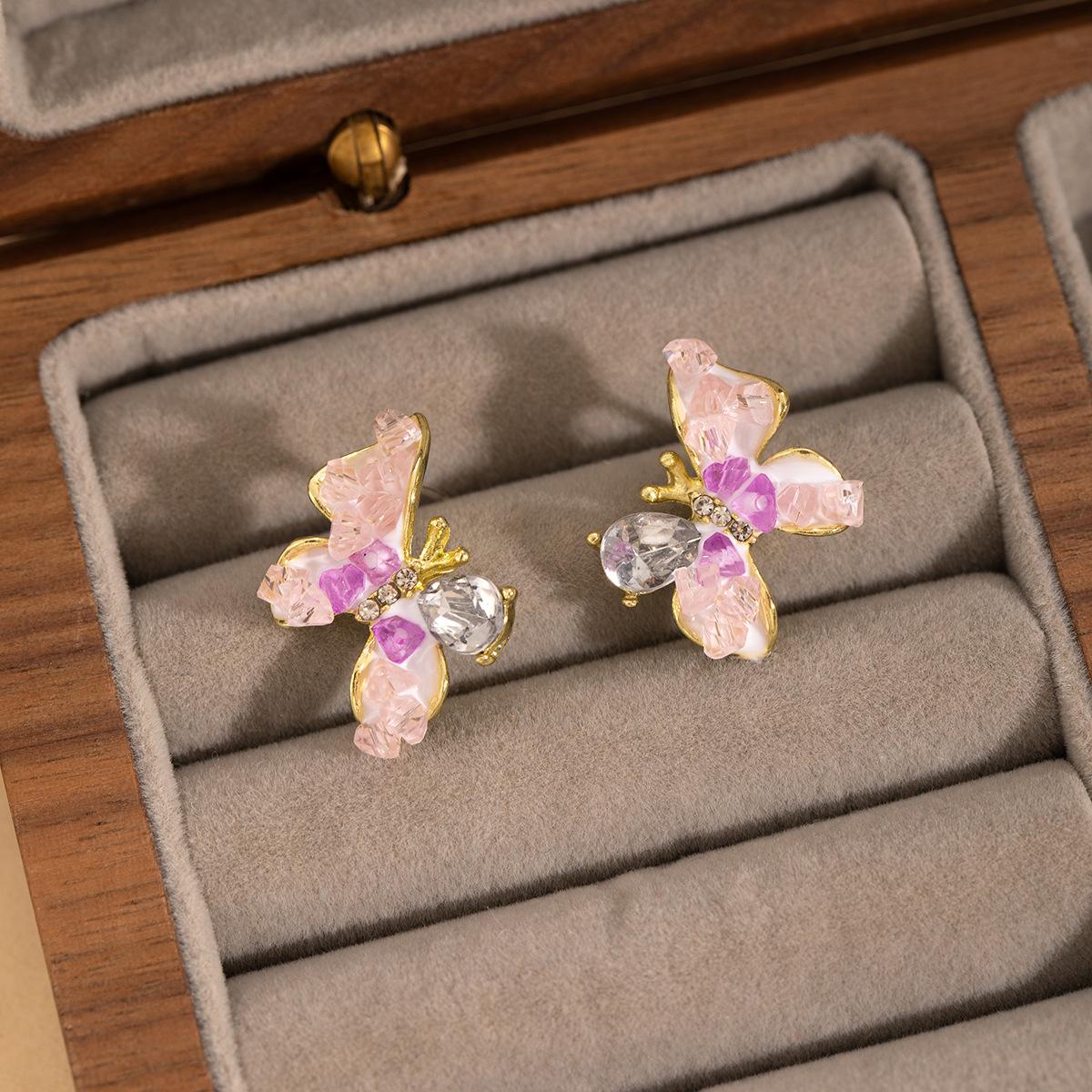 Pink Purple Crystal Butterfly Earrings Vintage Light Luxury Fashion Ear Jewelry розовый
Pink Purple Crystal Butterfly Earrings Vintage Light Luxury Fashion Ear Jewelry розовый