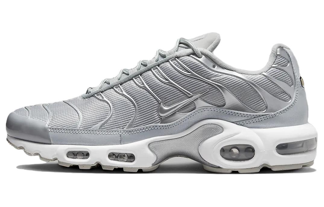 Nike Air Max Plus Metallic Silver FJ1012-095 44
Nike Air Max Plus Metallic Silver FJ1012-095 44