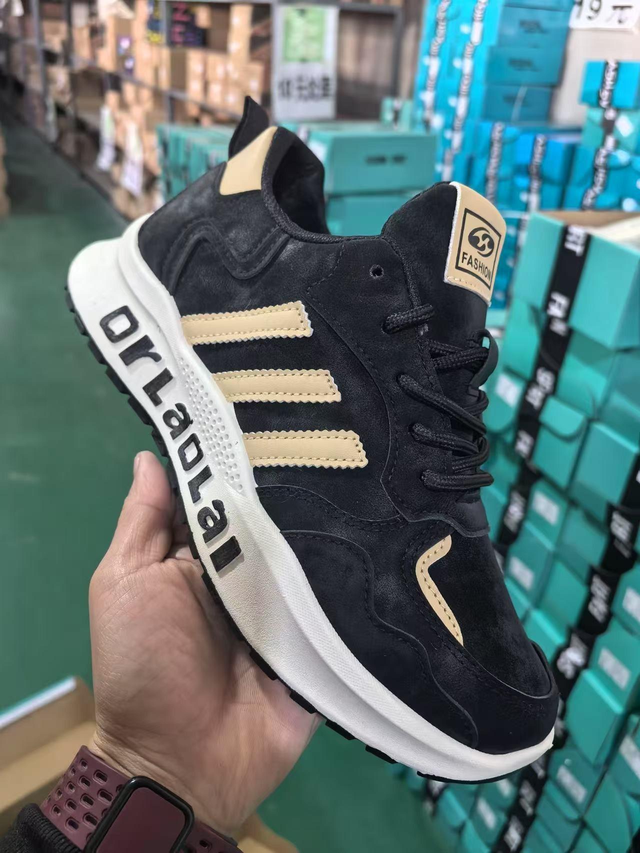 Мужская обувь ретро папины туфли весна 2025 новые удобные повседневные туфли дышащая спортивная обувь мужские сверхлегкие кроссовки 39 чёрный
Мужская обувь ретро папины туфли весна 2025 новые удобные повседневные туфли дышащая спортивная обувь мужские сверхлегкие кроссовки 39 чёрный