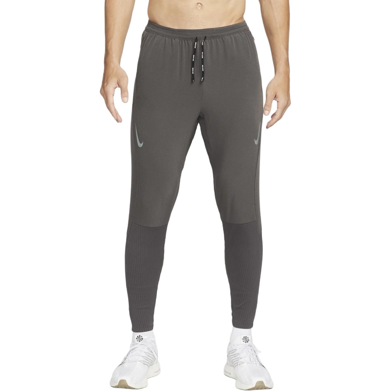 Nike Logo Print Slim Fit Low Rise Nine Point Sports Pants Men pants Gray DM4615-254 S
Nike Logo Print Slim Fit Low Rise Nine Point Sports Pants Men pants Gray DM4615-254 S