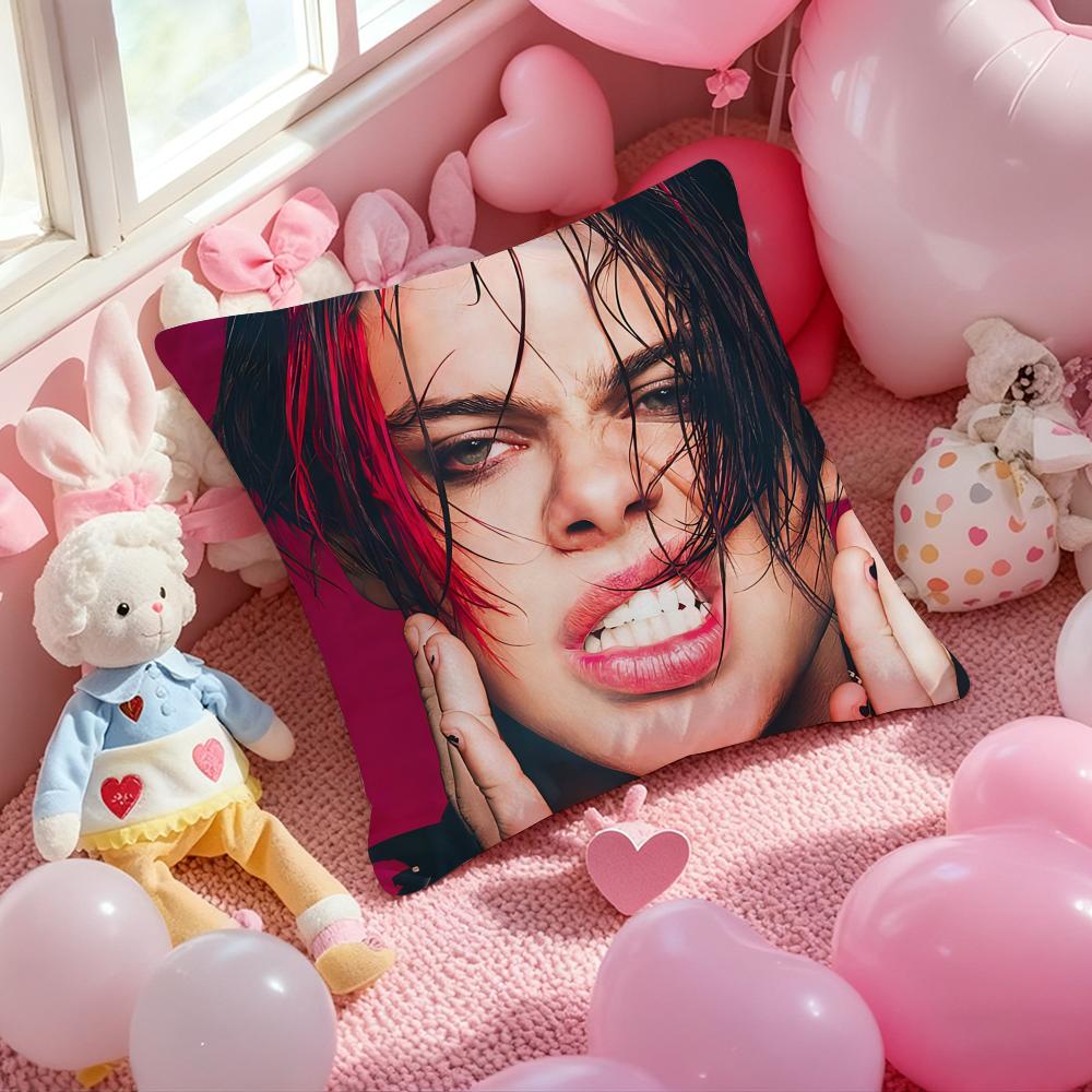 Yungblud Hot Singer Anime Cushion Cover Pattern Printed Pillowcase for Living Room Sofa Cushion Cover & Bedroom Decor 12x12Inch
Yungblud Hot Singer Anime Cushion Cover Pattern Printed Pillowcase for Living Room Sofa Cushion Cover & Bedroom Decor 12x12Inch