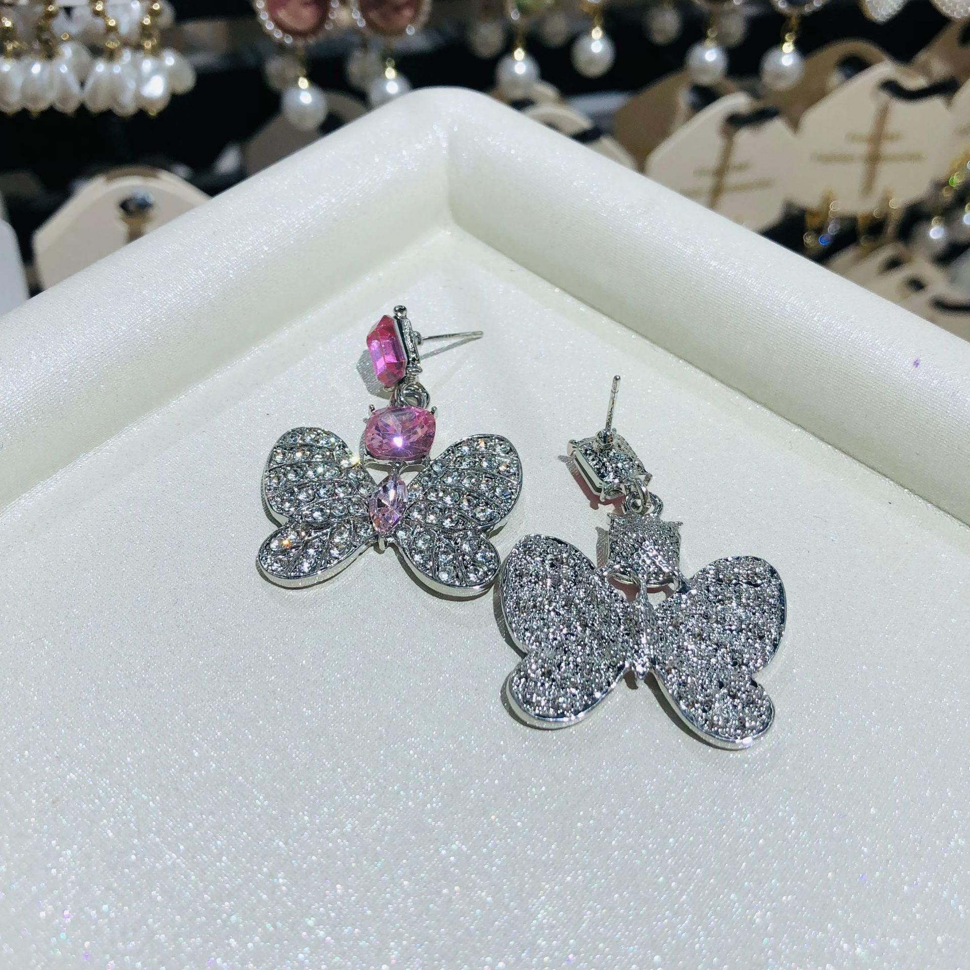 Women Crystal-encrusted Butterfly Square Earrings Wedding Fashion Jewelry Palace Style Vintage Sets рожевий
Women Crystal-encrusted Butterfly Square Earrings Wedding Fashion Jewelry Palace Style Vintage Sets рожевий
