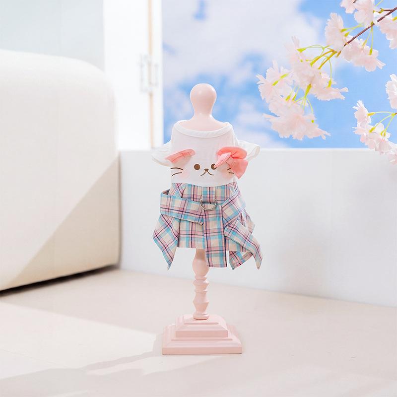Cartoon Printed Pet Dress, Lightweight Breathable Summer Outfit for Cats & Dogs, 2-Legged Style, XS-XL for Daily Wear & Photoshoot XL: 6-7.5kg
Cartoon Printed Pet Dress, Lightweight Breathable Summer Outfit for Cats & Dogs, 2-Legged Style, XS-XL for Daily Wear & Photoshoot XL: 6-7.5kg