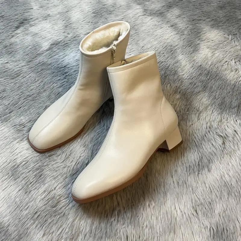 Fashion Winter Snowy Boots Women s Sheep Fur One Piece Square Head Thickened Warm Short Boot Fashion Middle Heel Ankle Boots Autumn 2024 35
Fashion Winter Snowy Boots Women s Sheep Fur One Piece Square Head Thickened Warm Short Boot Fashion Middle Heel Ankle Boots Autumn 2024 35