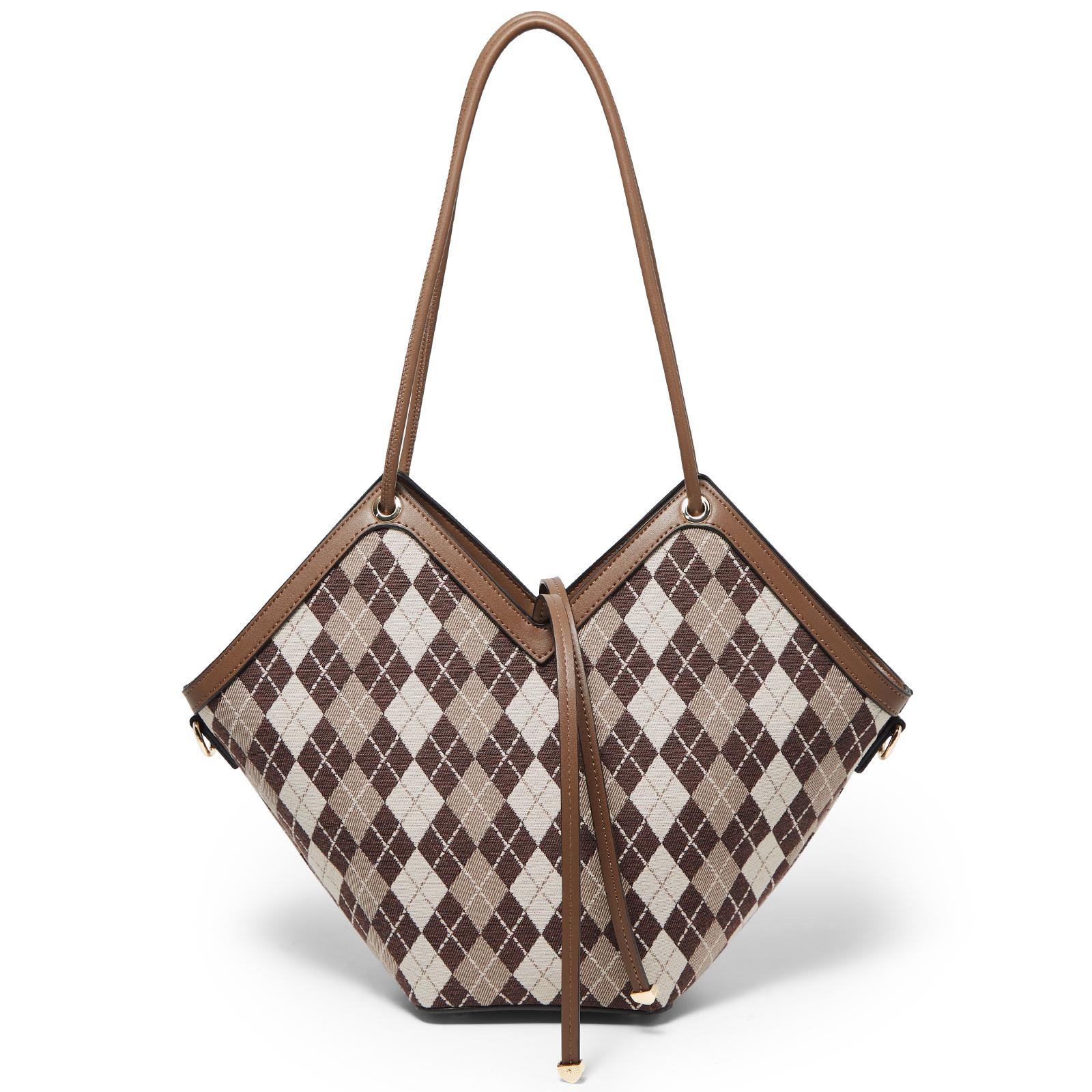FOXER Brand Chic Women s Shoulder Bag 2026 New Spring Summer Luxury Design Female Handbag Purse Fashion Large Plaid Tote Bag
FOXER Brand Chic Women s Shoulder Bag 2026 New Spring Summer Luxury Design Female Handbag Purse Fashion Large Plaid Tote Bag