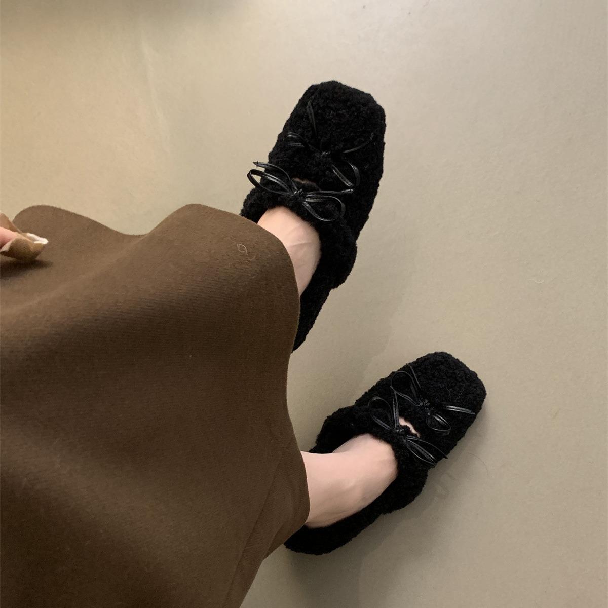 Soft-soled one-pedal fluffy shoes for women s 2024 autumn and winter new outer wear Doudou shoes with fleece warm flat-soled cotton shoes laden shoes 35 чёрный
Soft-soled one-pedal fluffy shoes for women s 2024 autumn and winter new outer wear Doudou shoes with fleece warm flat-soled cotton shoes laden shoes 35 чёрный