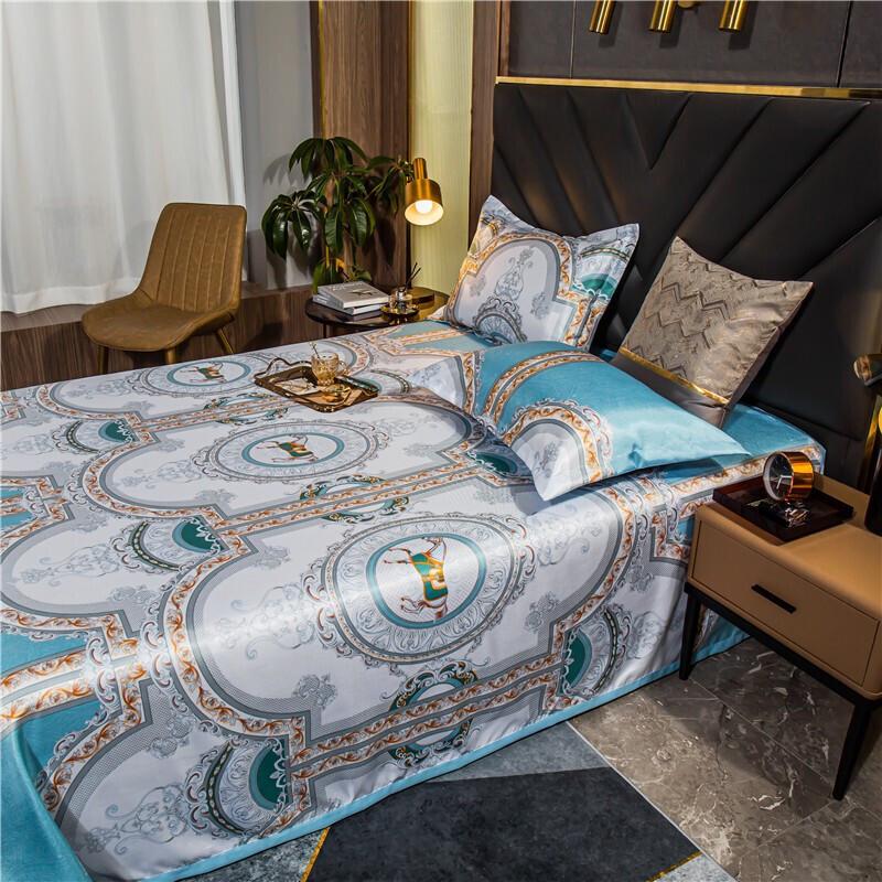 Plover Roman Holiday All-Season Quilt
Plover Roman Holiday All-Season Quilt
