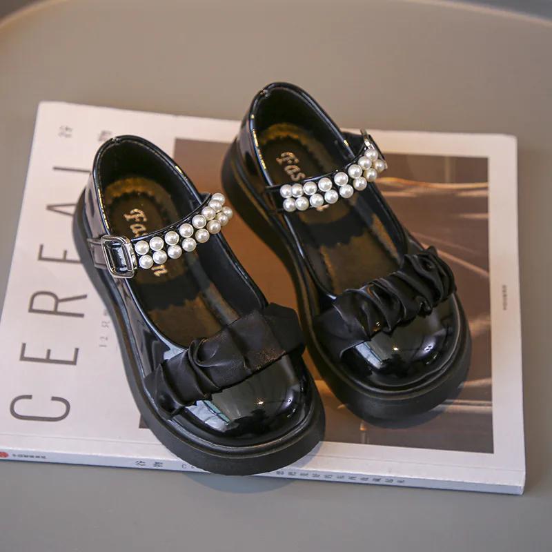 Girls Shoes Versatile Glossy Black Elegant Pearl Pleated Children Leather Shoes Spring New Kids Fashion Mary Jane for Party Soft 36
Girls Shoes Versatile Glossy Black Elegant Pearl Pleated Children Leather Shoes Spring New Kids Fashion Mary Jane for Party Soft 36