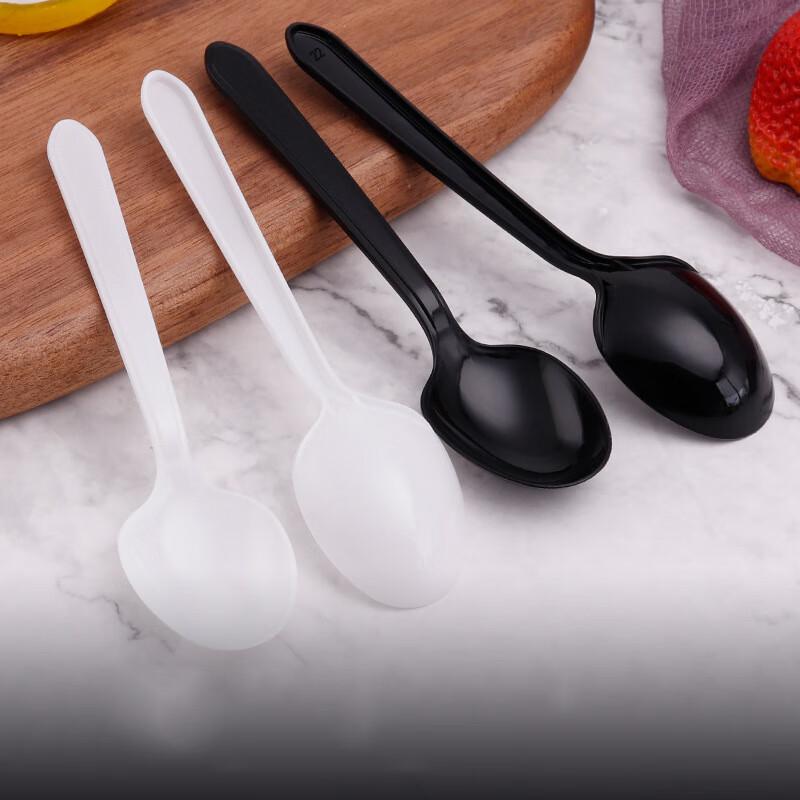 Disposable Large Dessert Spoons (100-Pack)
Disposable Large Dessert Spoons (100-Pack)