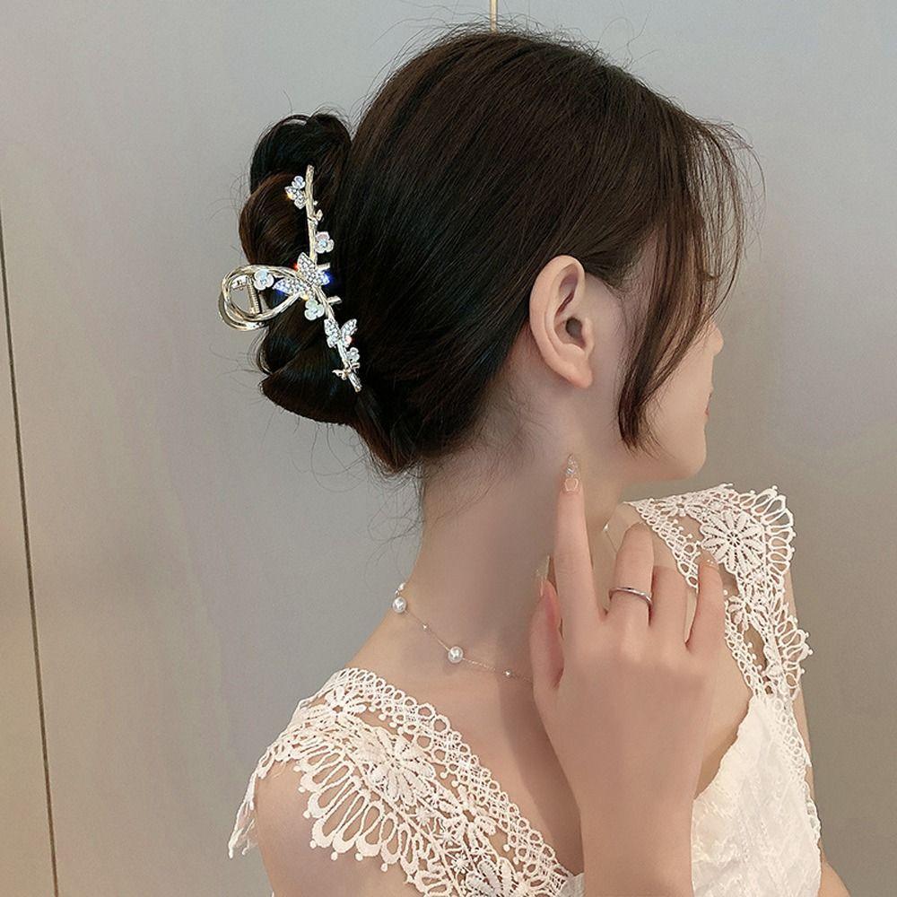 New Ponytail Holder Rhinestone Pearl Butterfly Hair Claws Women Hair Clips Crystal Shark Clips
New Ponytail Holder Rhinestone Pearl Butterfly Hair Claws Women Hair Clips Crystal Shark Clips