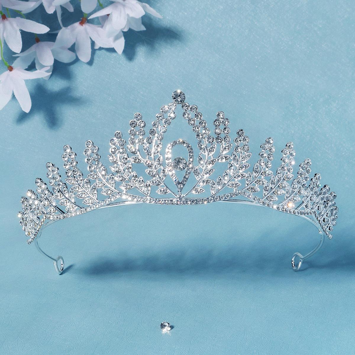 Свадебная тиара свадебное платье аксессуары для волос простая ближневосточная корона с полыми листьями из бриллиантов легкая роскошная универсальная корона
Свадебная тиара свадебное платье аксессуары для волос простая ближневосточная корона с полыми листьями из бриллиантов легкая роскошная универсальная корона