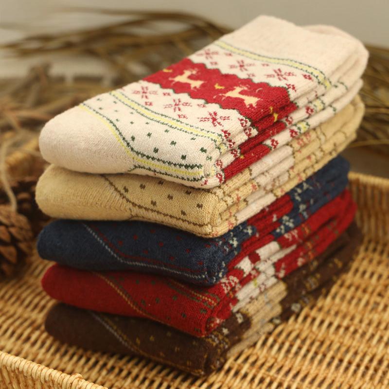 5 пар мягких женских носков с мультяшным принтом, чулки до середины икры 5 pairs
5 пар мягких женских носков с мультяшным принтом, чулки до середины икры 5 pairs