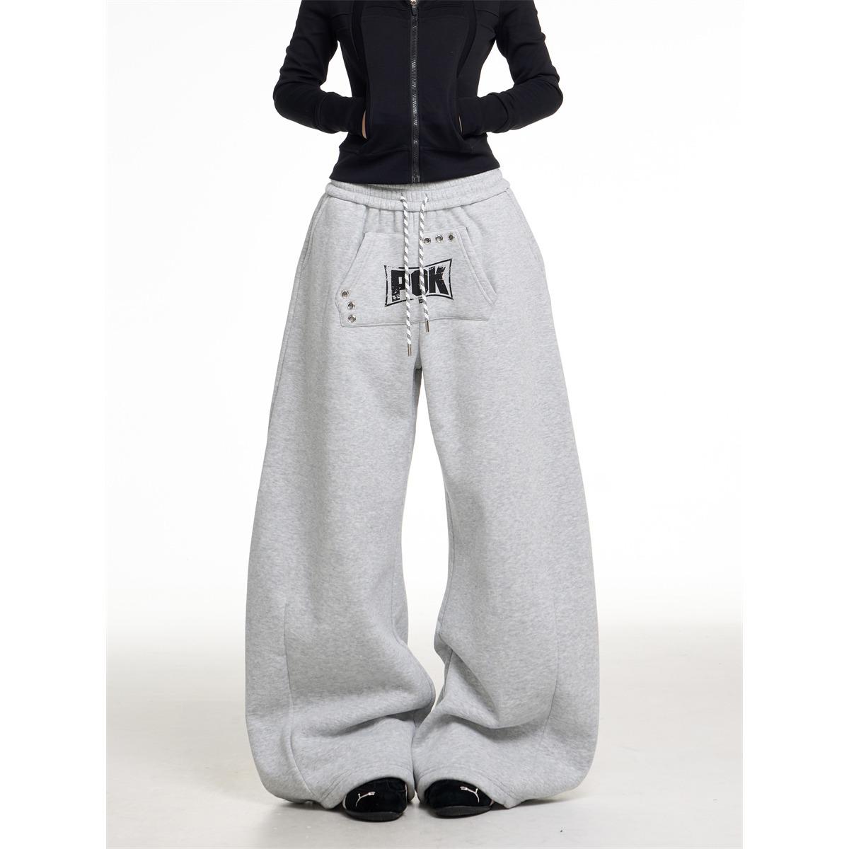 Unisex American Letter Print Deconstructed Joggers - Trendy Loose-Fit, Wide-Leg Casual Pants 2XL сірий колір
Unisex American Letter Print Deconstructed Joggers - Trendy Loose-Fit, Wide-Leg Casual Pants 2XL сірий колір