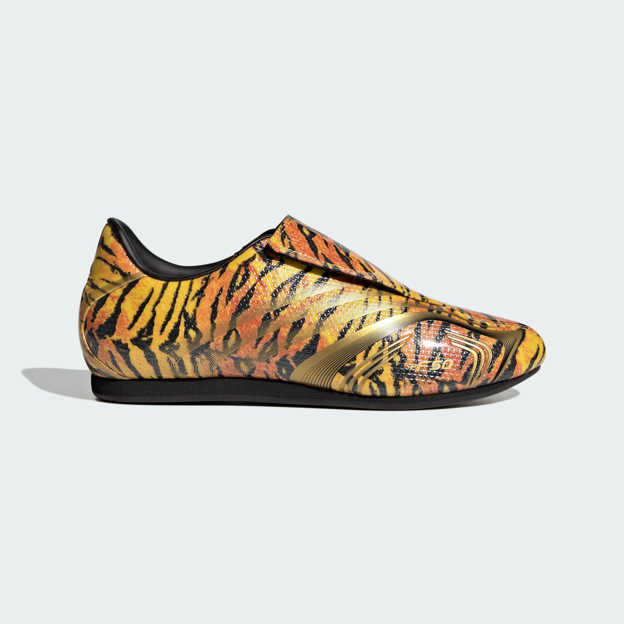adidas Wmns Taekwondo F50 Yellow Gold Metallic Core Black 36
adidas Wmns Taekwondo F50 Yellow Gold Metallic Core Black 36