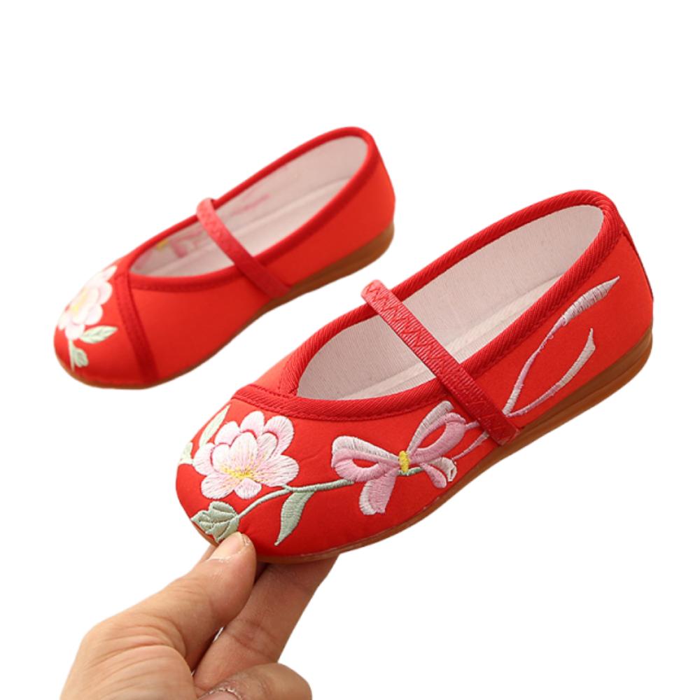 Soft Sole Girls Dancing Shoes Wear Resistant Ancient Dress Up Shoes Casual Wear 32
Soft Sole Girls Dancing Shoes Wear Resistant Ancient Dress Up Shoes Casual Wear 32