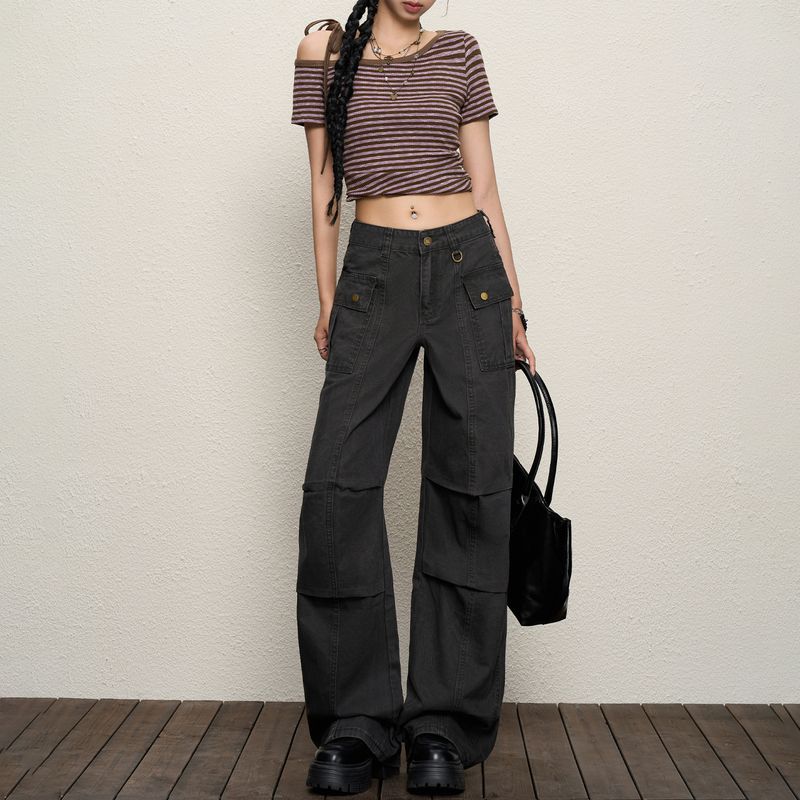 American-Style Small Light Cargo Pants Women s Summer 2025 New Arrival Large Pocket Ruched Summer Loose Feeling Wide-Leg Pants Charcoal gray pants 155-165 XL
American-Style Small Light Cargo Pants Women s Summer 2025 New Arrival Large Pocket Ruched Summer Loose Feeling Wide-Leg Pants Charcoal gray pants 155-165 XL