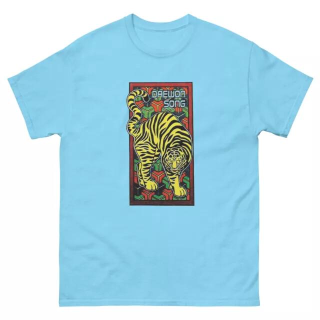 Daewon Song skate lion Leopard retro skateboarding t shirt designs Unisex T-Shirt S
Daewon Song skate lion Leopard retro skateboarding t shirt designs Unisex T-Shirt S