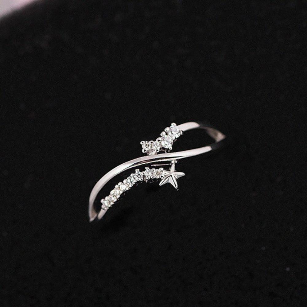 Elegant 3A Zircon Star Ring for Women Simple Lightweight Engagement Wedding Band Creative Design No. 5 платиновый
Elegant 3A Zircon Star Ring for Women Simple Lightweight Engagement Wedding Band Creative Design No. 5 платиновый