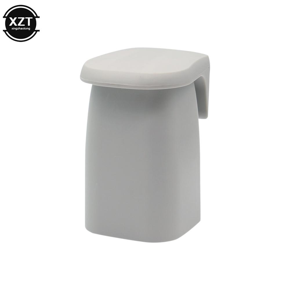 Творческий новый магнитный стаканчик для полоскания рта с присоской, настенная подставка для зубных щеток, стаканчик для чистки зубов, принадлежности для ванной комнаты, пластиковый стаканчик для мытья светло-серый
Творческий новый магнитный стаканчик для полоскания рта с присоской, настенная подставка для зубных щеток, стаканчик для чистки зубов, принадлежности для ванной комнаты, пластиковый стаканчик для мытья светло-серый