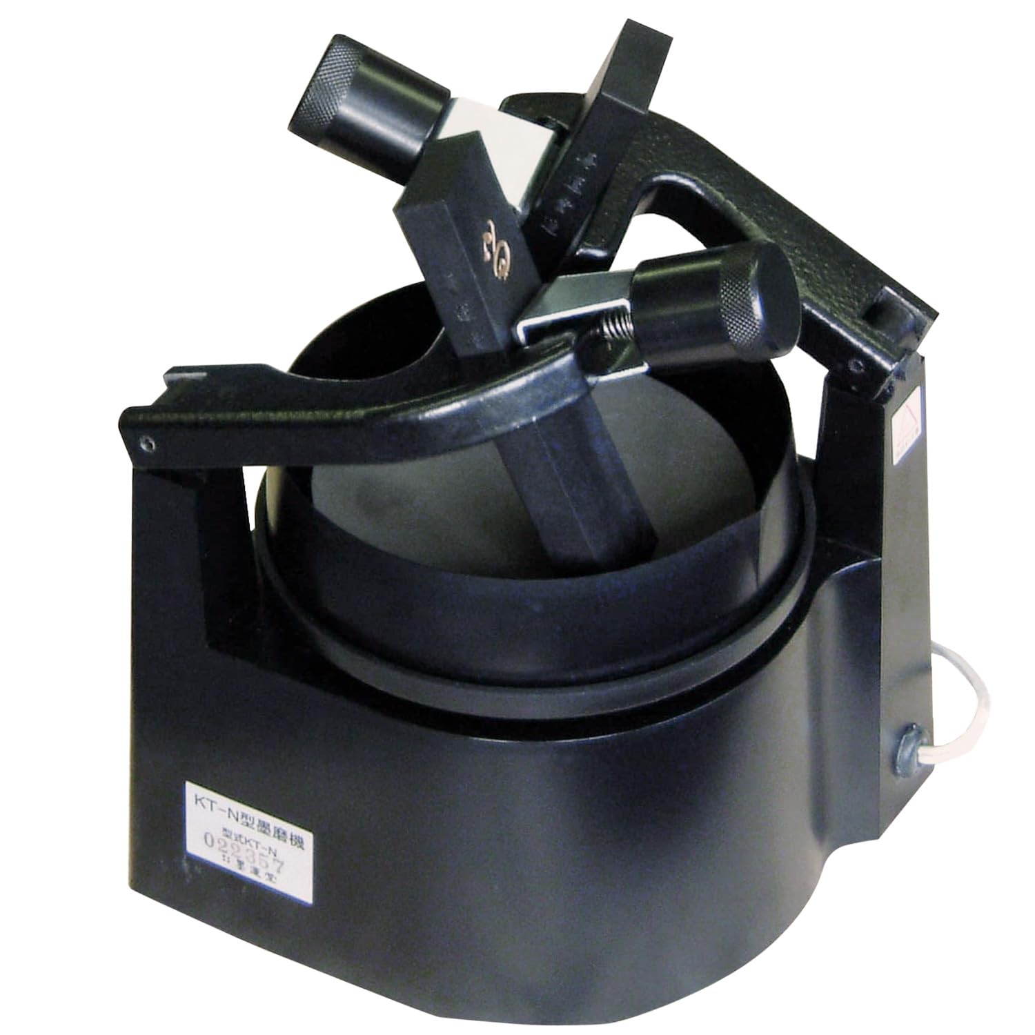 Приладдя для каліграфії Bokuundo Полірувальна машина Sumi Type 13603 KT-N 2-тримач 
Приладдя для каліграфії Bokuundo Полірувальна машина Sumi Type 13603 KT-N 2-тримач