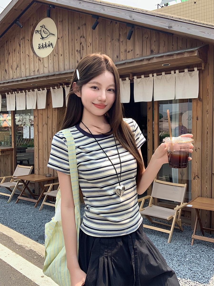 Women s Retro Striped Color Block Short Sleeve Crew Neck Top Large
Women s Retro Striped Color Block Short Sleeve Crew Neck Top Large