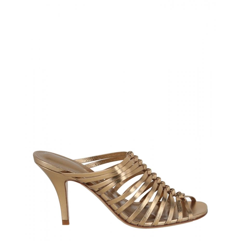 Сандалии Salvatore Ferragamo Jessa на каблуке
Сандалии Salvatore Ferragamo Jessa на каблуке