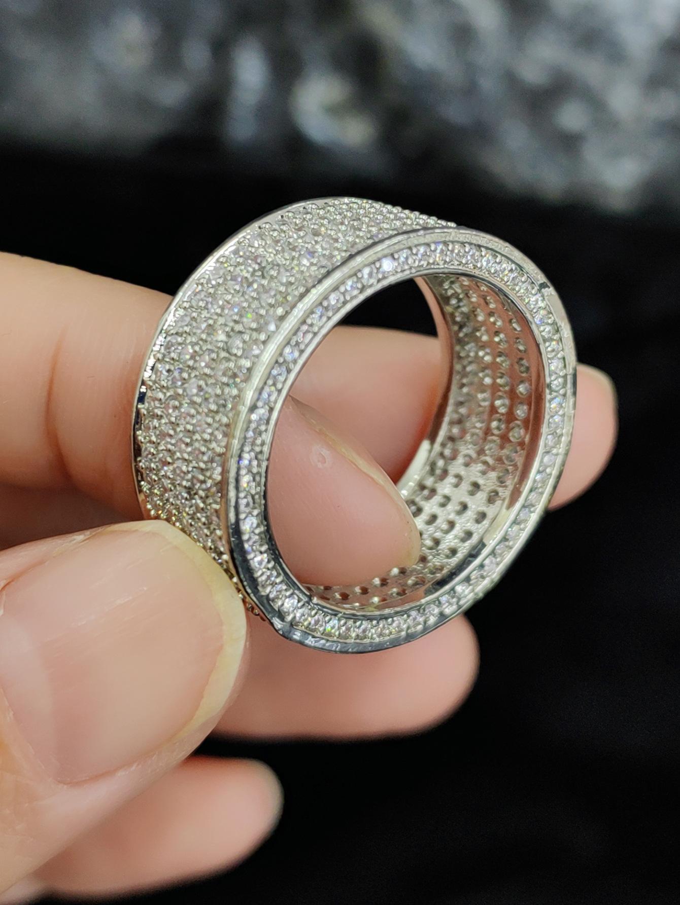 Copper Inlaid Zircon Ring Hip Hop E-Commerce Men S And Women S Rings no. 12 срібний
Copper Inlaid Zircon Ring Hip Hop E-Commerce Men S And Women S Rings no. 12 срібний
