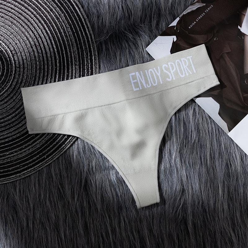 Сексуальні жіночі безшовні спортивні стрінги з високою еластичністю і широкою талією із середньою талією, безшовна зручна білизна L сірий
Сексуальні жіночі безшовні спортивні стрінги з високою еластичністю і широкою талією із середньою талією, безшовна зручна білизна L сірий