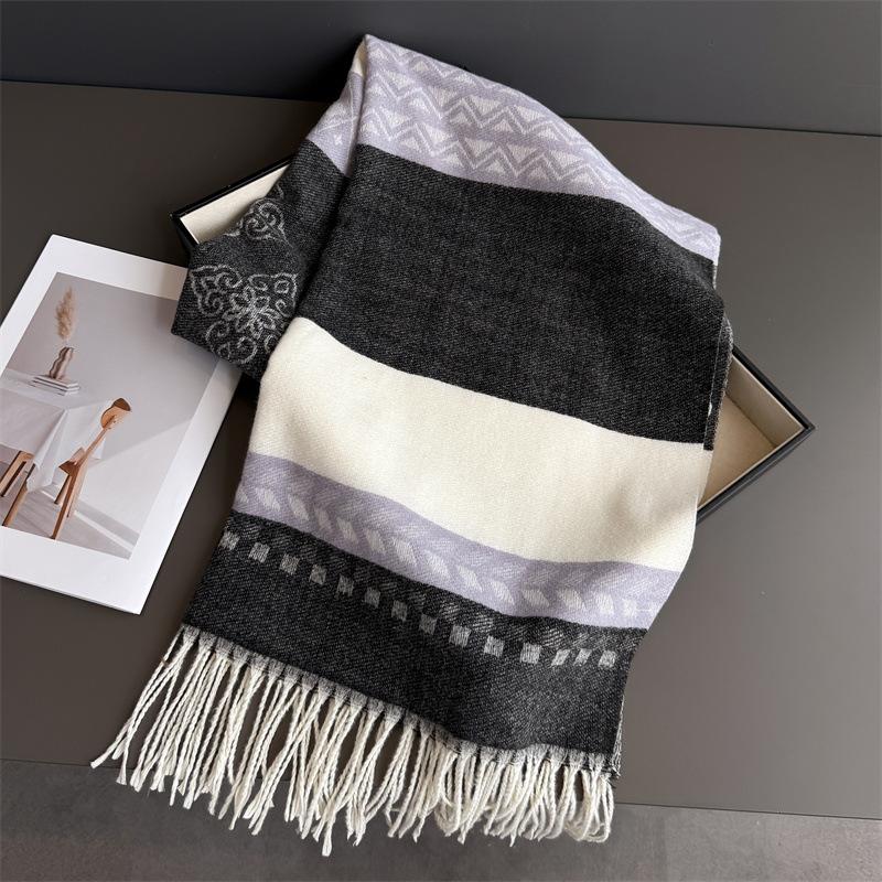 Winter Neck Warmer Scarf For Women 70*200CM Thickened Tassel Pashmina Shawl Faux Cashmere Warps Autumn Elegant Ladies Blanket
Winter Neck Warmer Scarf For Women 70*200CM Thickened Tassel Pashmina Shawl Faux Cashmere Warps Autumn Elegant Ladies Blanket