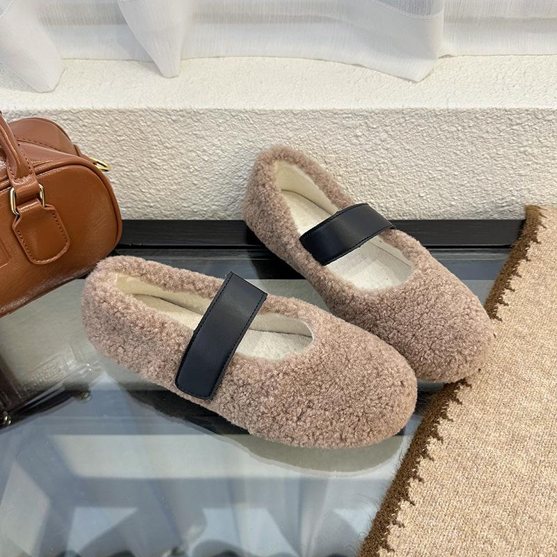 2025 новые ретро туфли Мэри Джейн с круглым носком и плоской подошвой, с ремешком-пряжкой, женские теплые и плюшевые нишевые пушистые одинарные туфли 40
2025 новые ретро туфли Мэри Джейн с круглым носком и плоской подошвой, с ремешком-пряжкой, женские теплые и плюшевые нишевые пушистые одинарные туфли 40