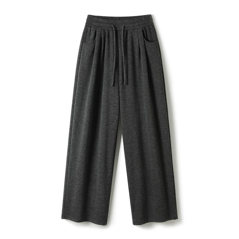 Winter velvet knitted drawstring glutinous rice pants loose high waist casual wide leg pants lazy mopping pants have a good drape M черный серый
Winter velvet knitted drawstring glutinous rice pants loose high waist casual wide leg pants lazy mopping pants have a good drape M черный серый