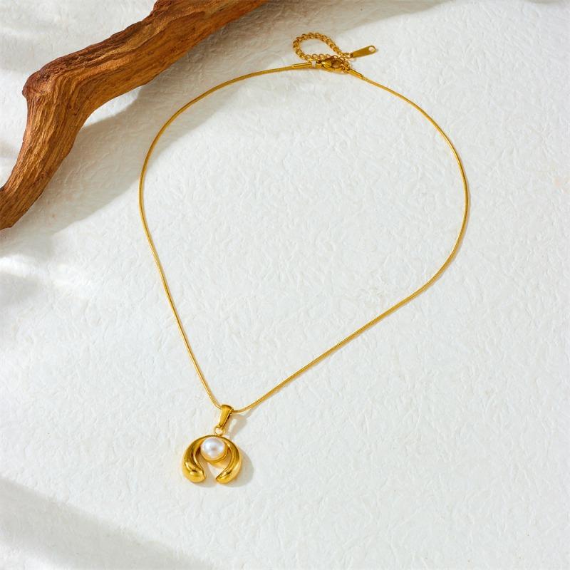 Gold Moon Shape Pearl Pendant Snake Chain Necklace for Women золотой
Gold Moon Shape Pearl Pendant Snake Chain Necklace for Women золотой