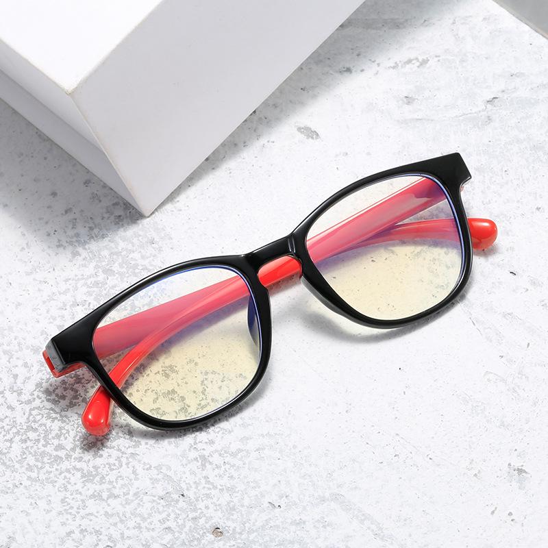 Kaiya Kids Silicone Anti-Blue Light Glasses for Mobile and Douyin Use - Style 3101
Kaiya Kids Silicone Anti-Blue Light Glasses for Mobile and Douyin Use - Style 3101