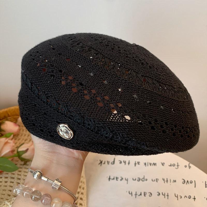 Korean version vintage hollow-out solid color thin breathable beret for women, summer artistic versatile small-face painter hat чорний
Korean version vintage hollow-out solid color thin breathable beret for women, summer artistic versatile small-face painter hat чорний