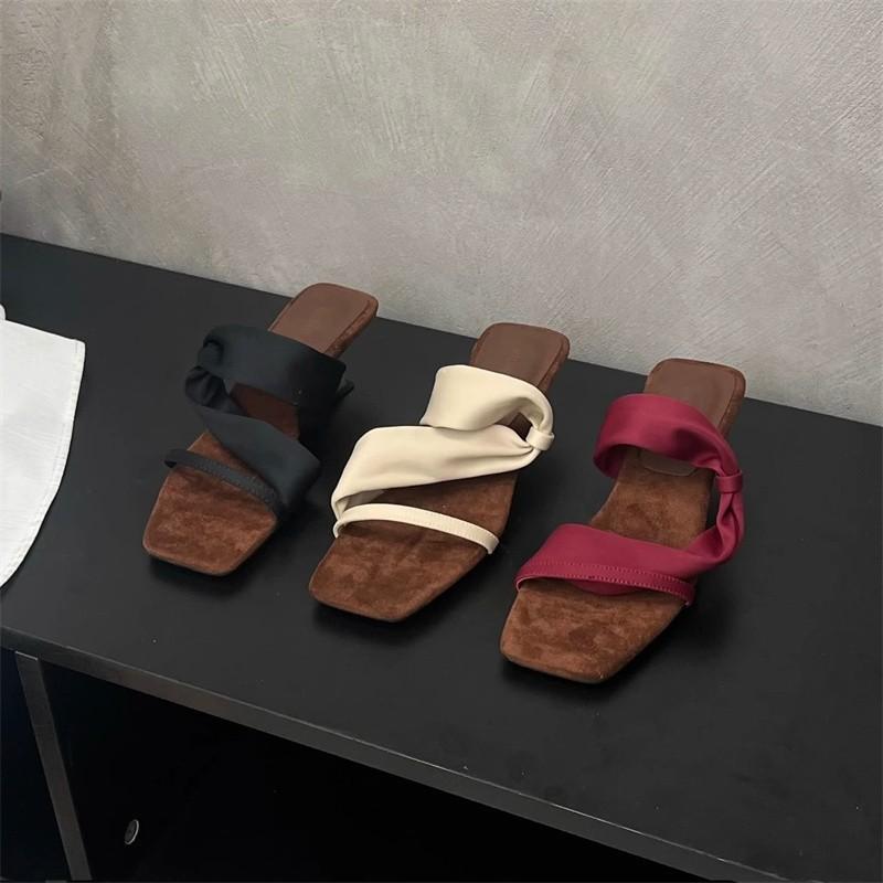 Премиальные шлепанцы на танкетке, носите новые летние темпераментные шлепанцы на высоком каблуке 40 бордовый
Премиальные шлепанцы на танкетке, носите новые летние темпераментные шлепанцы на высоком каблуке 40 бордовый