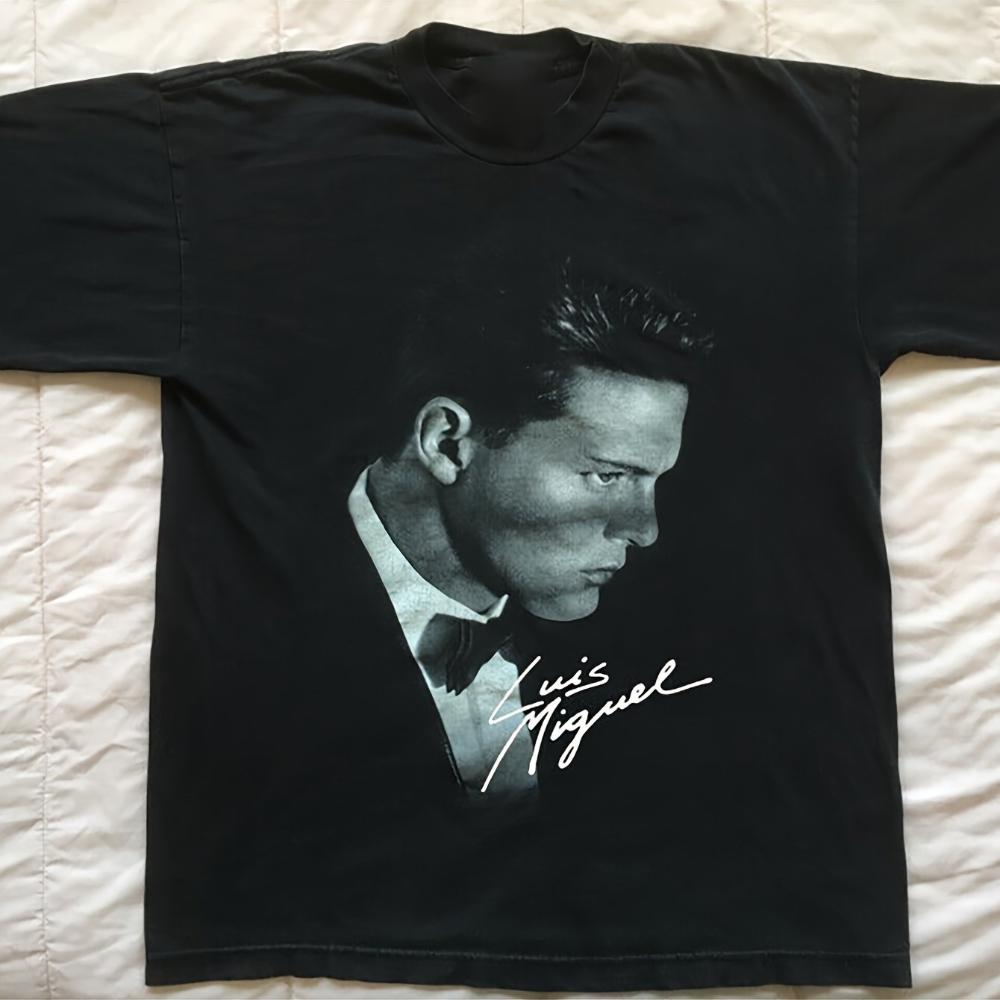 Vintage Luis Miguel Signature Singer Men s Black Unisex T-Shirt All Sizes Men Women for Spring and Summer Unisex S разноцветный
Vintage Luis Miguel Signature Singer Men s Black Unisex T-Shirt All Sizes Men Women for Spring and Summer Unisex S разноцветный