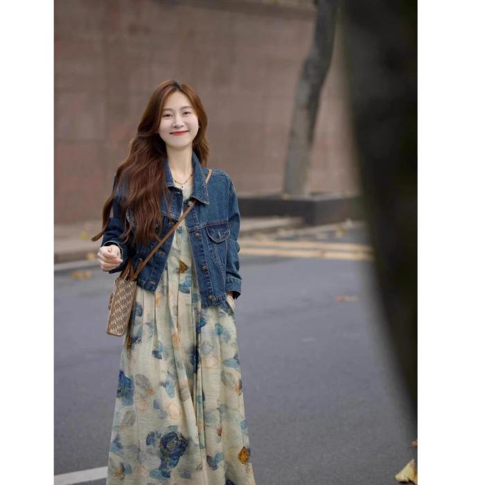 French high-end feeling super good-looking slightly fat mm large size French striped shirt dress waist and thin temperament long dress S
French high-end feeling super good-looking slightly fat mm large size French striped shirt dress waist and thin temperament long dress S