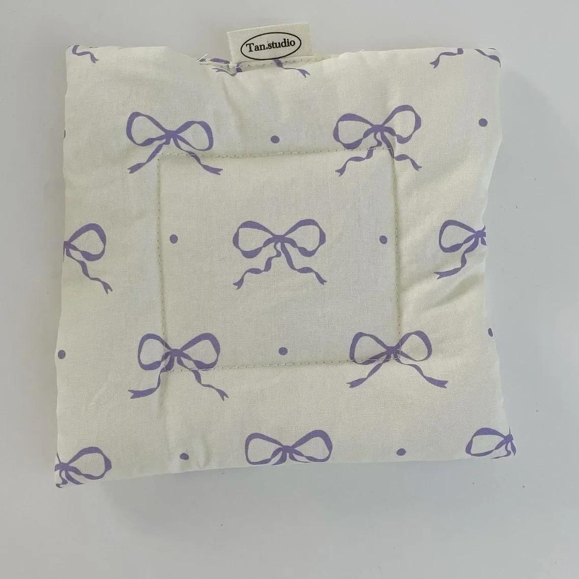 Корейский бант из хлопка подставка под стакан для хранения ключей, двусторонний утолщенный тканевый милый шнурок, портативные аксессуары
Корейский бант из хлопка подставка под стакан для хранения ключей, двусторонний утолщенный тканевый милый шнурок, портативные аксессуары