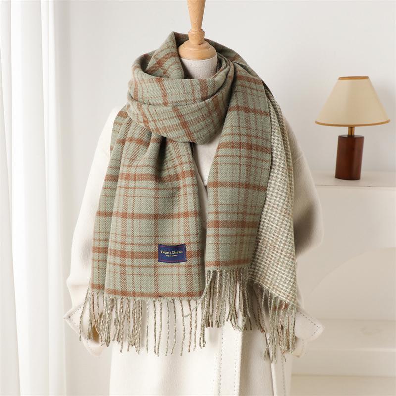 Classic England Style Women Plaid Scarf Fashion Stripe Plaid Scarves Tassel Shawls Pashmina Lady Wrap Poncho Stoles Echarpe 53x200 cm
Classic England Style Women Plaid Scarf Fashion Stripe Plaid Scarves Tassel Shawls Pashmina Lady Wrap Poncho Stoles Echarpe 53x200 cm